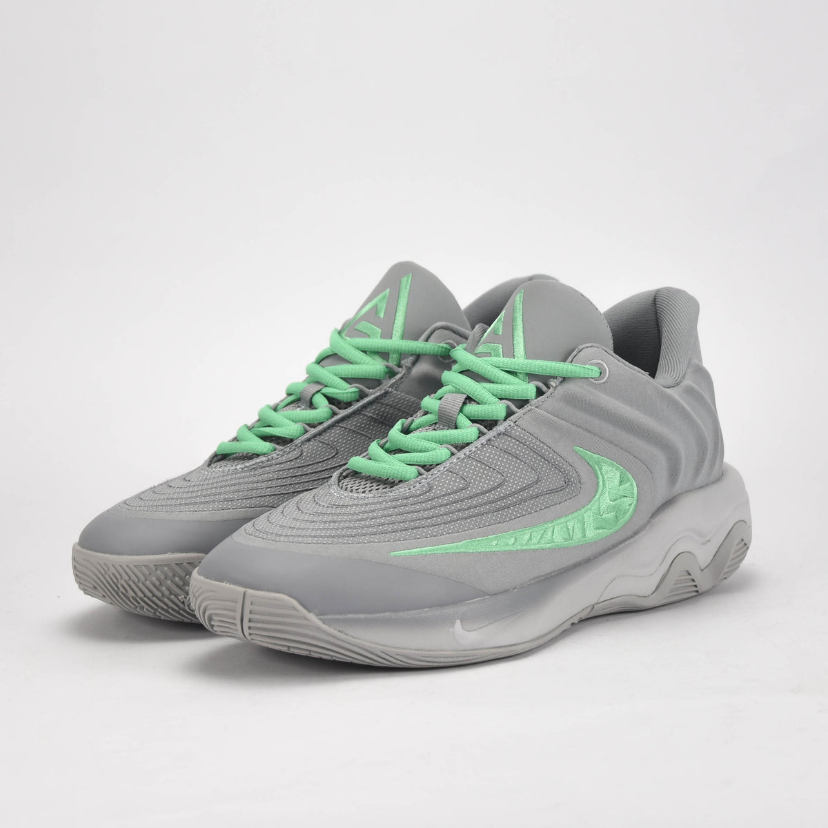Nike Giannis Immortality 4